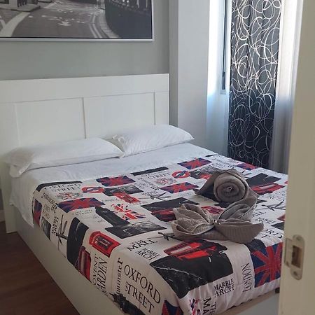 Plaza Merced Apartamentos マラガ エクステリア 写真